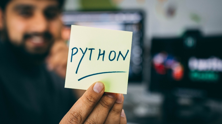 Elecsis, Python: The Most Popular Programming Language